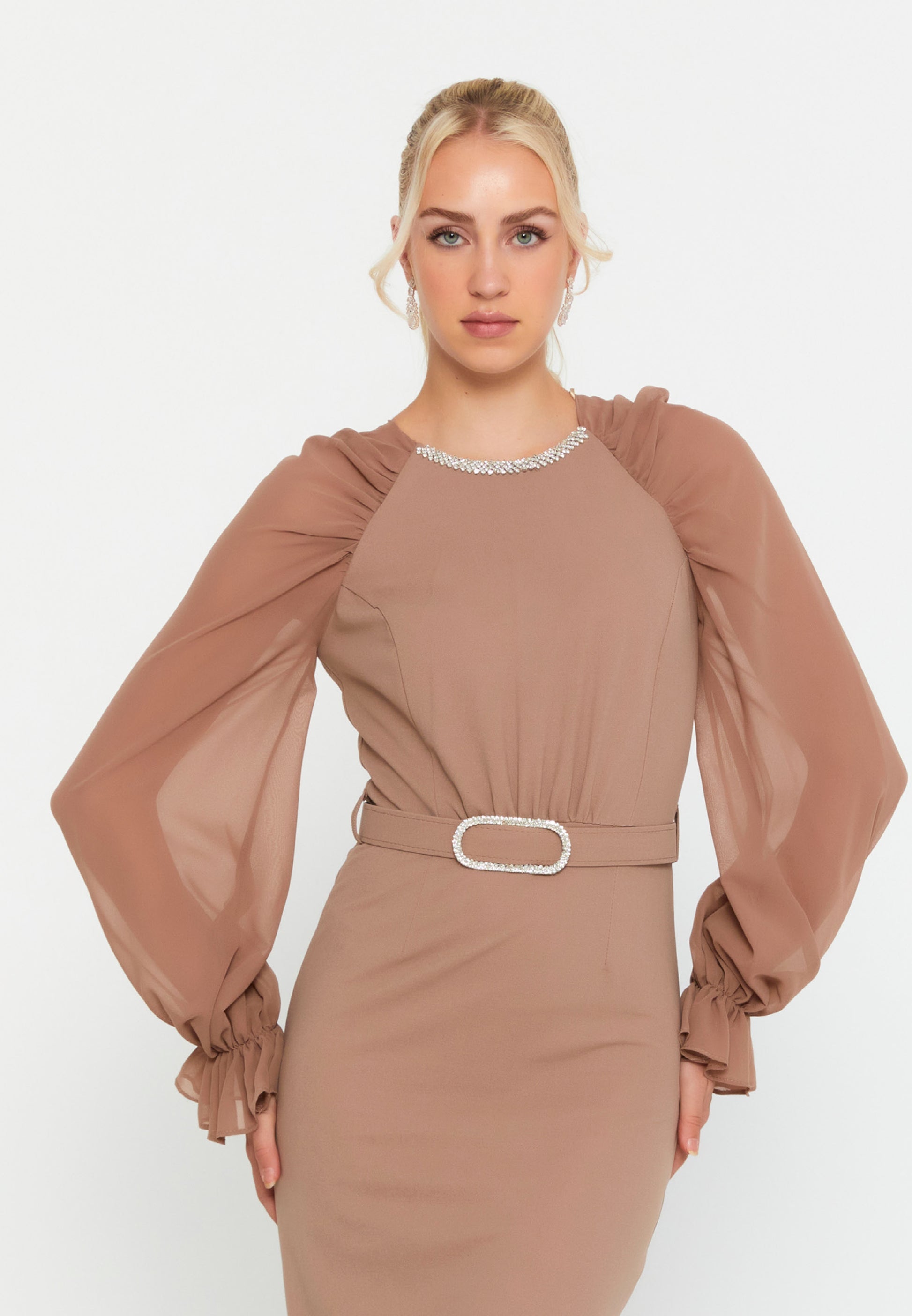 Rochie bej cu maneci din voal Paula