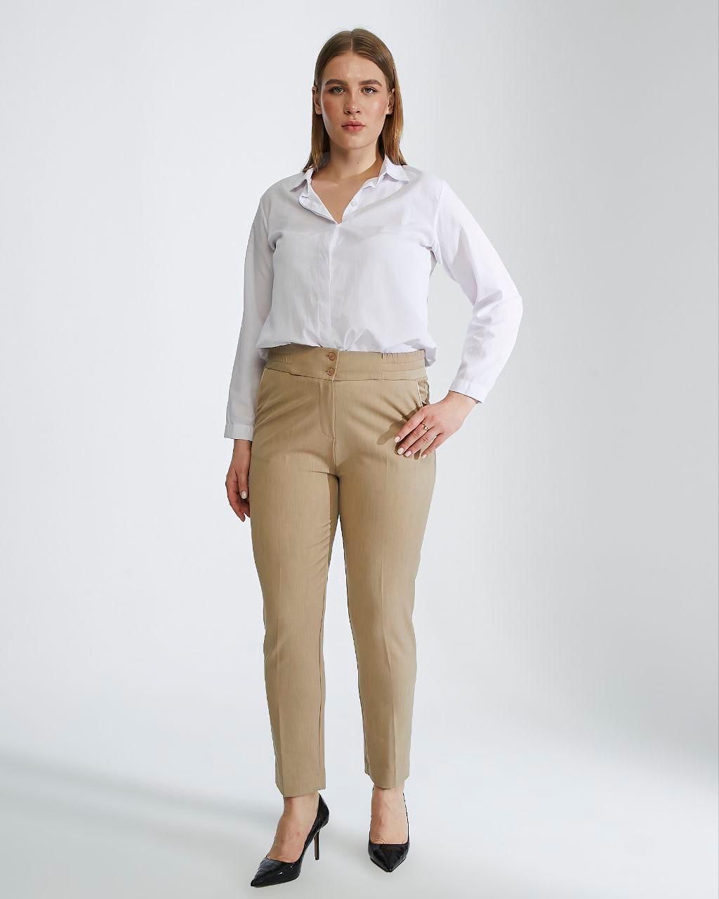 Pantaloni crem conici eleganti