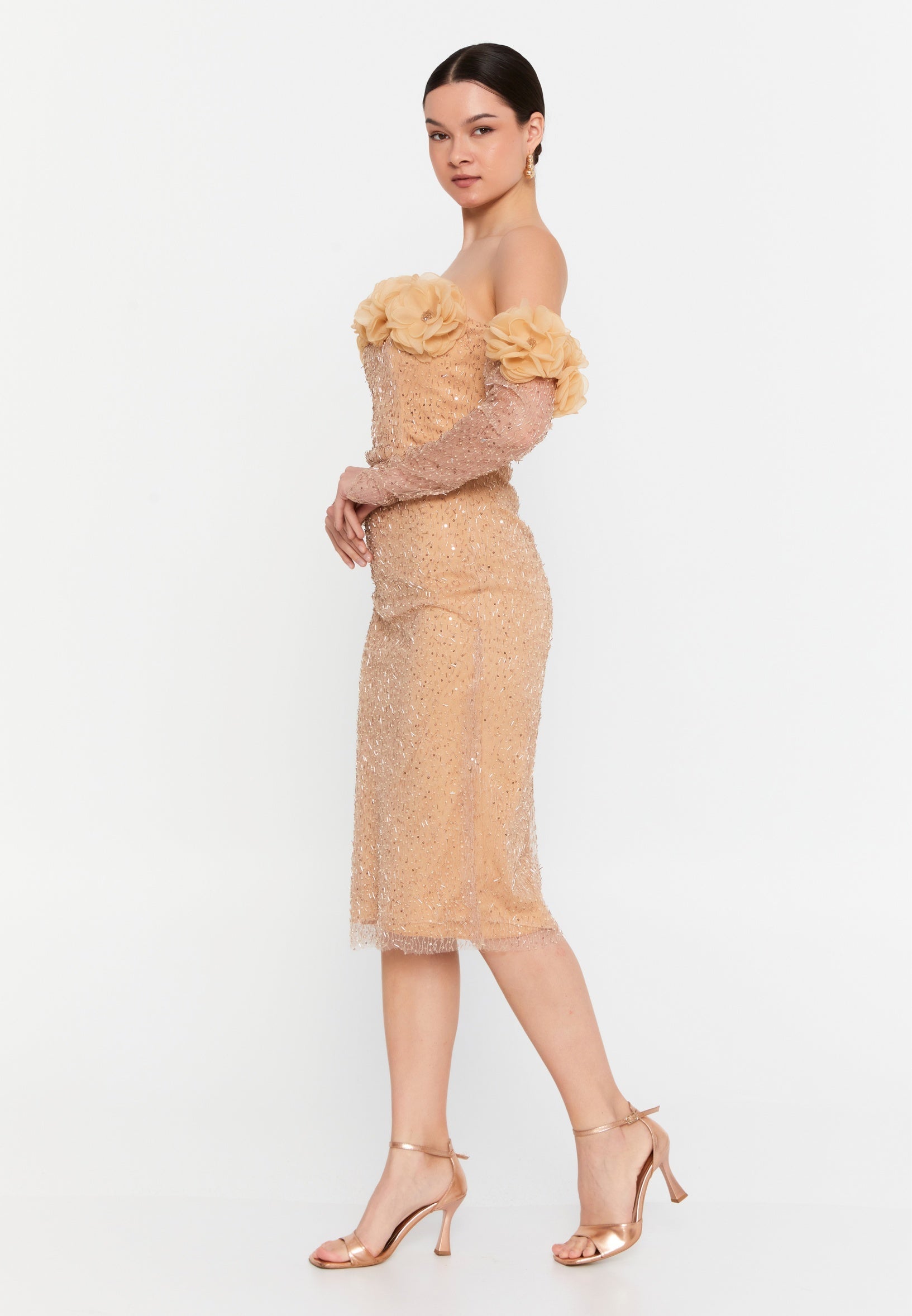 Rochie bijuterie nude - auriu cu flori 3D
