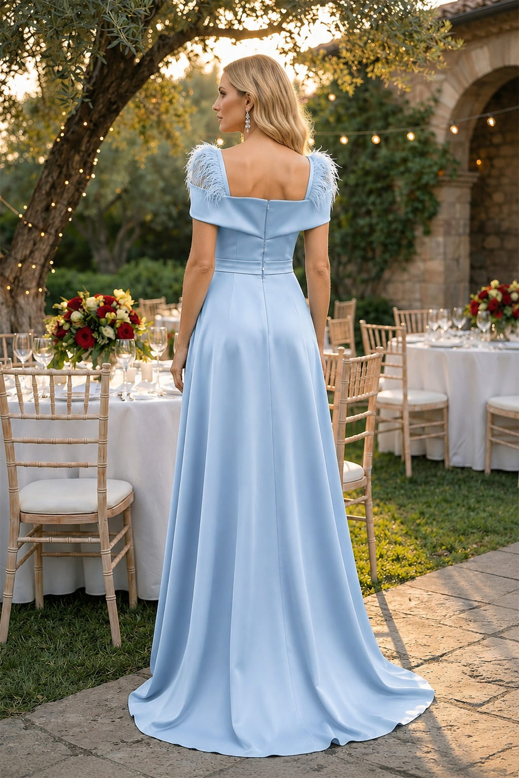Rochie eleganta din tafta satinata baby blue cu pene