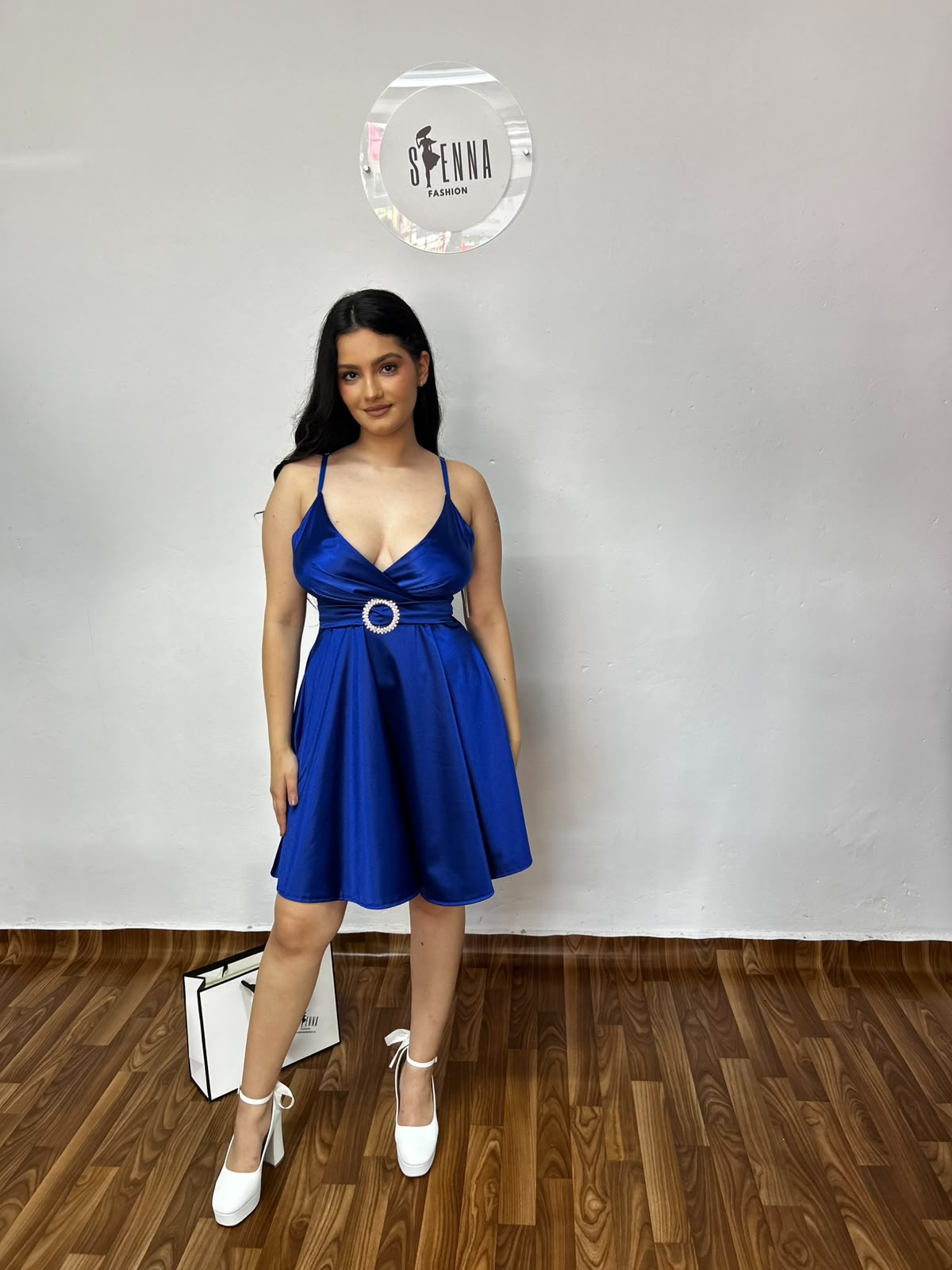Rochie mini albastra cu curea
