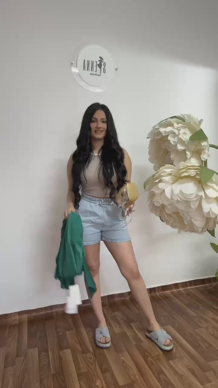 Rochie scurta eleganta verde smarald cu efect strălucitor Carlia