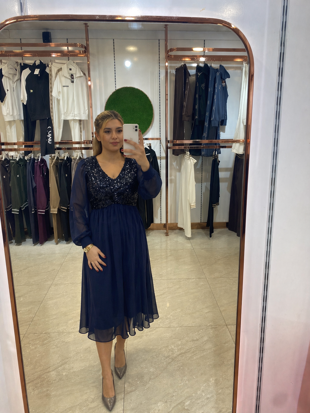 Rochie bleumarin cu mâneci din voal Wanda