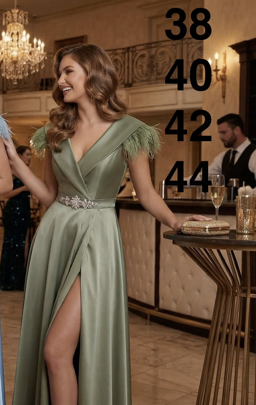Rochie lungă eleganta de seara cu pene verde fistic